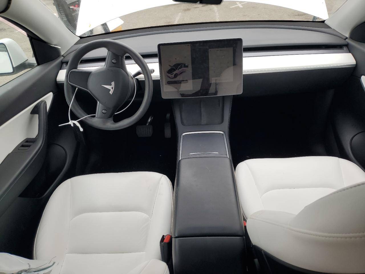 7SAYGDEE8NF512031 2022 Tesla Model Y