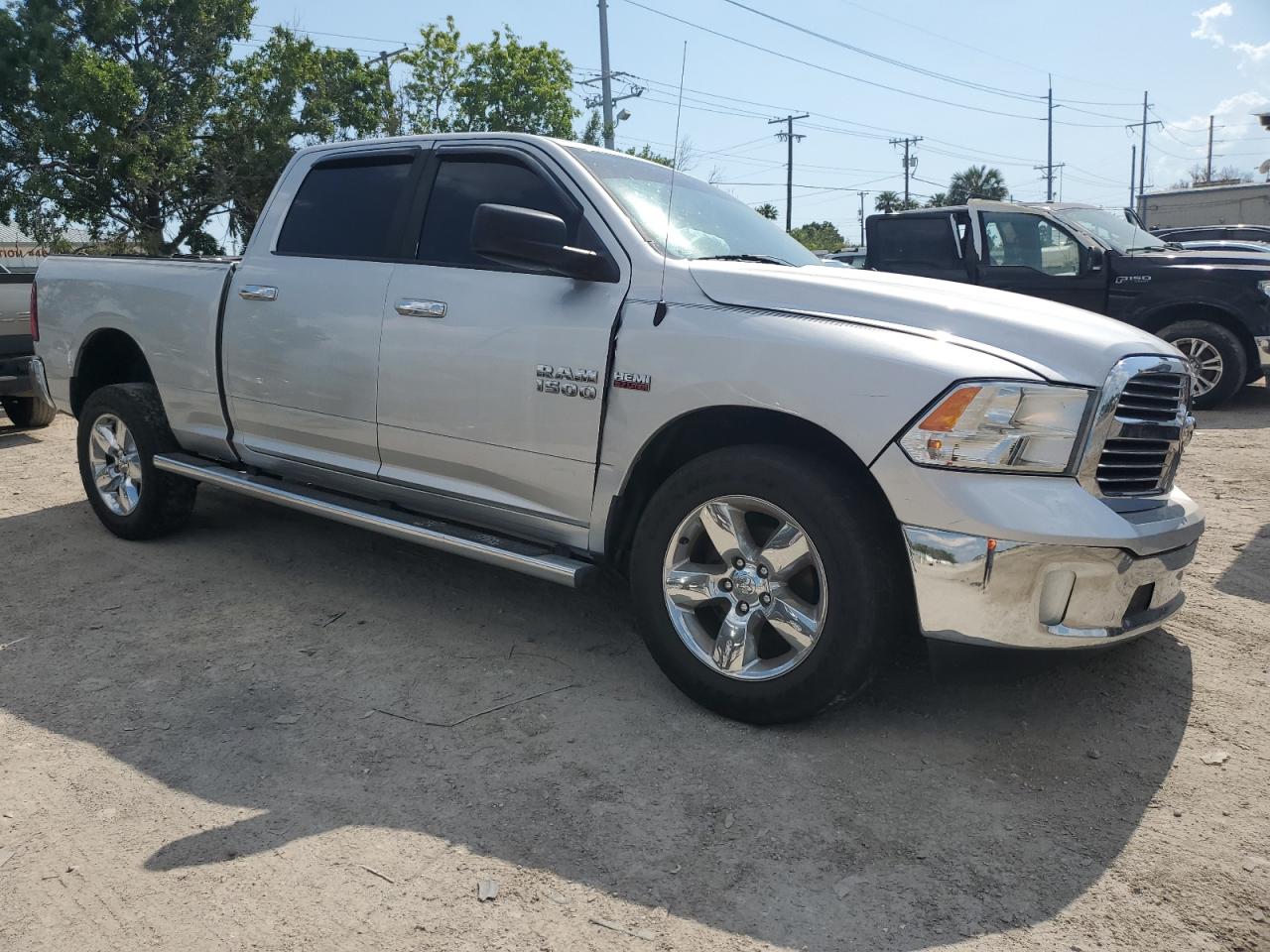 1C6RR6TT9ES233447 2014 Ram 1500 Slt