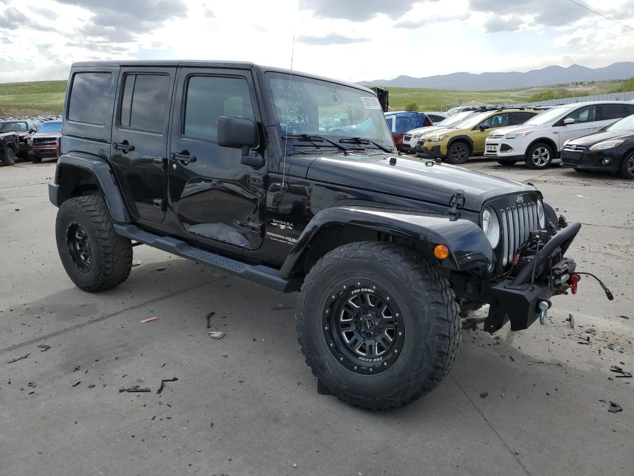 1C4BJWEG9JL918845 2018 Jeep Wrangler Unlimited Sahara