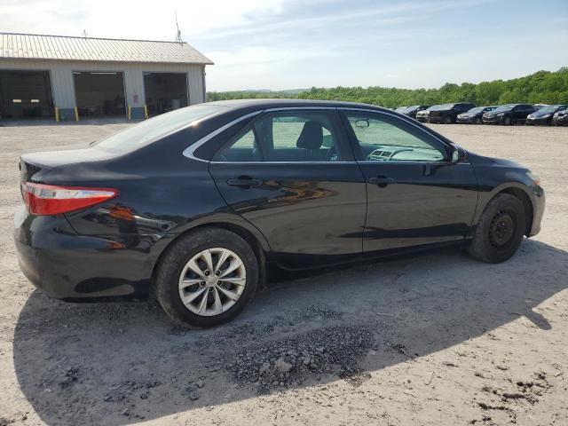 Lot #2523813784 2015 TOYOTA CAMRY LE salvage car