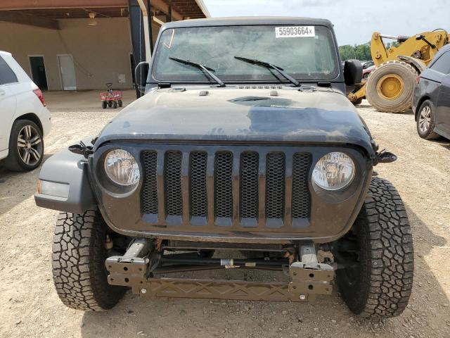 1C4HJXDG8MW506758 Jeep Wrangler U 5