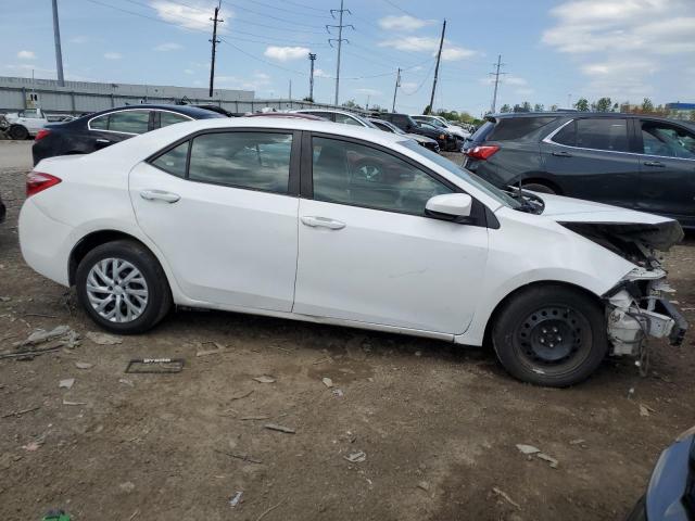 2018 Toyota Corolla L VIN: 2T1BURHE2JC087585 Lot: 52971144