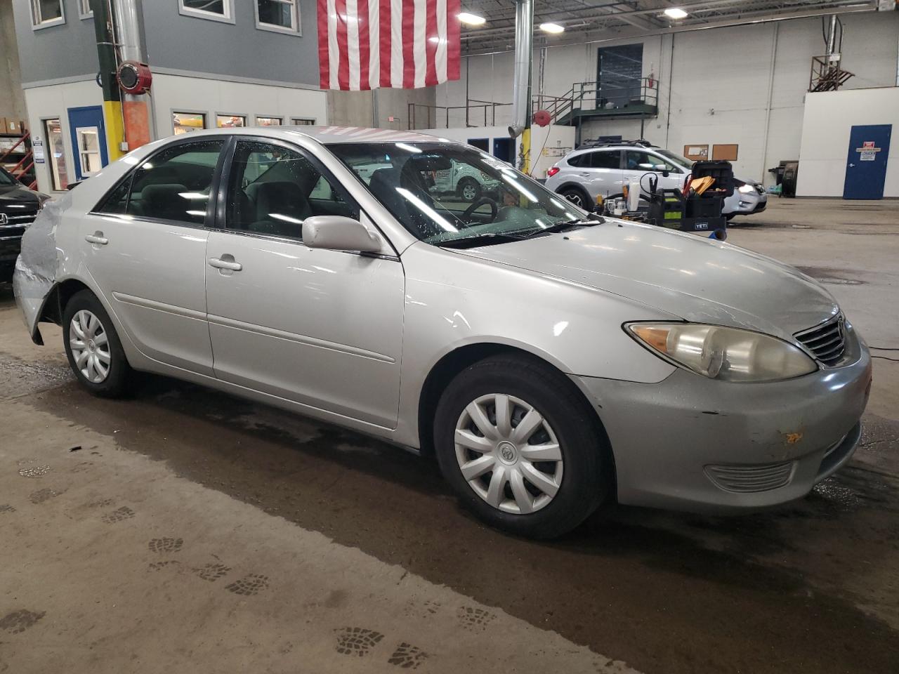 4T1BE32KX5U574112 2005 Toyota Camry Le