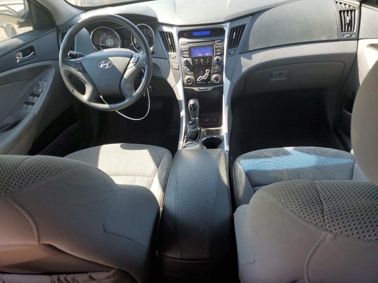 5NPEB4AC3DH565335 2013 Hyundai Sonata Gls
