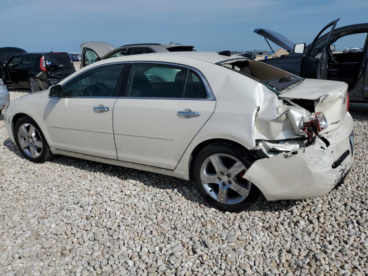 1G1ZC5E02CF300377 2012 Chevrolet Malibu 1Lt