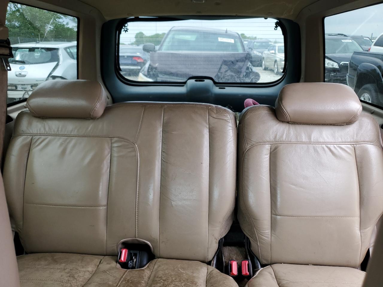 1FMZU84P5YUB59744 2000 Ford Explorer Eddie Bauer