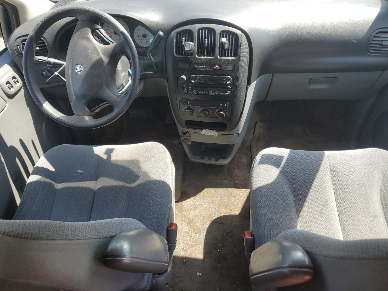 1D4GP25E75B328010 2005 Dodge Caravan Se