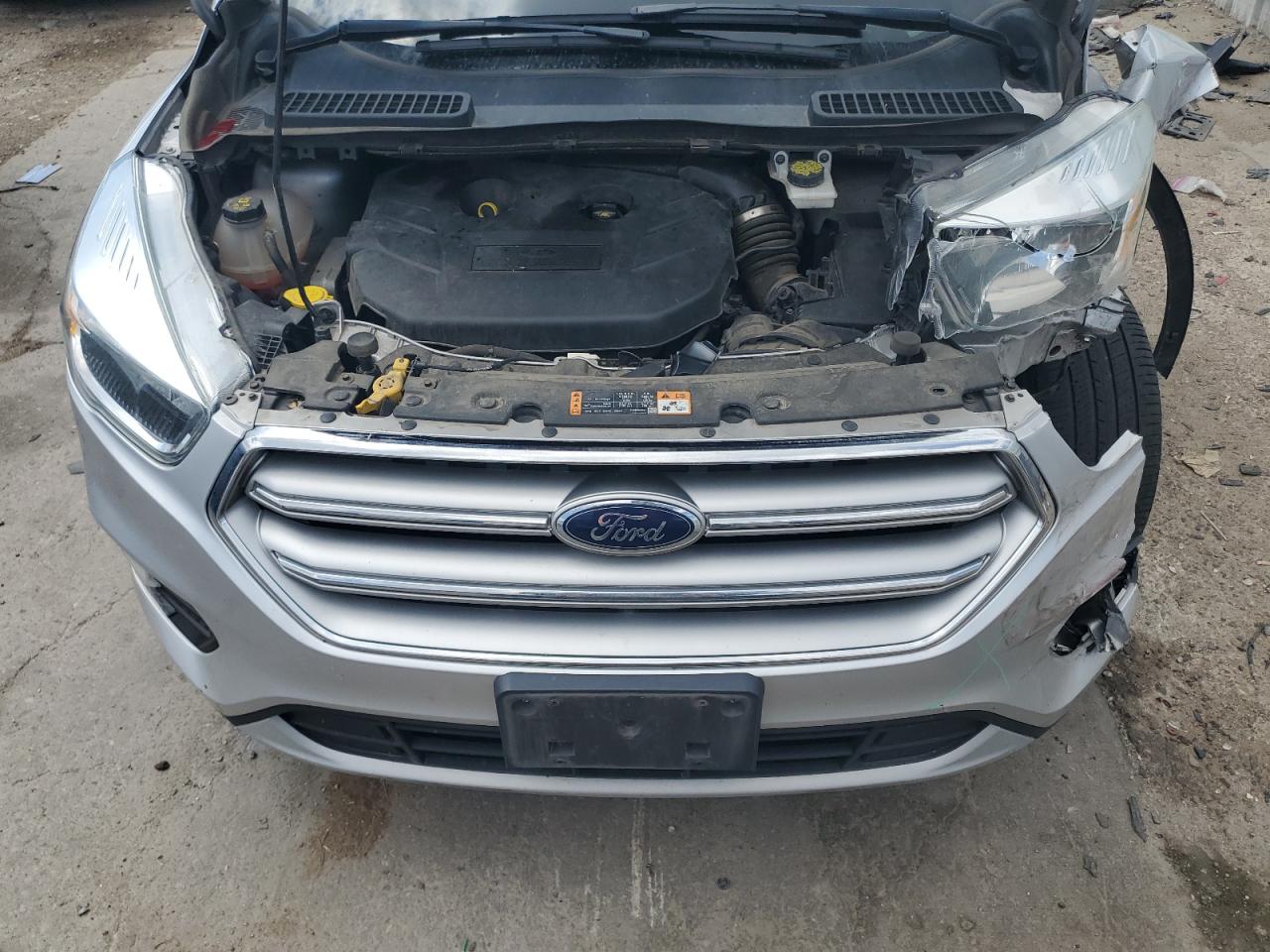 1FMCU9G92HUE54602 2017 Ford Escape Se