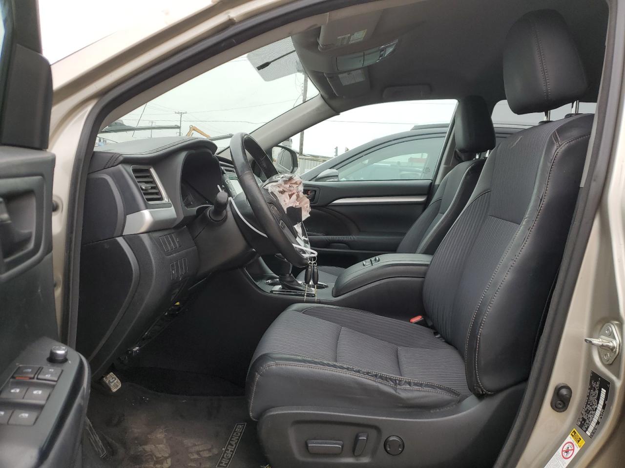 5TDZKRFH2ES014280 2014 Toyota Highlander Le