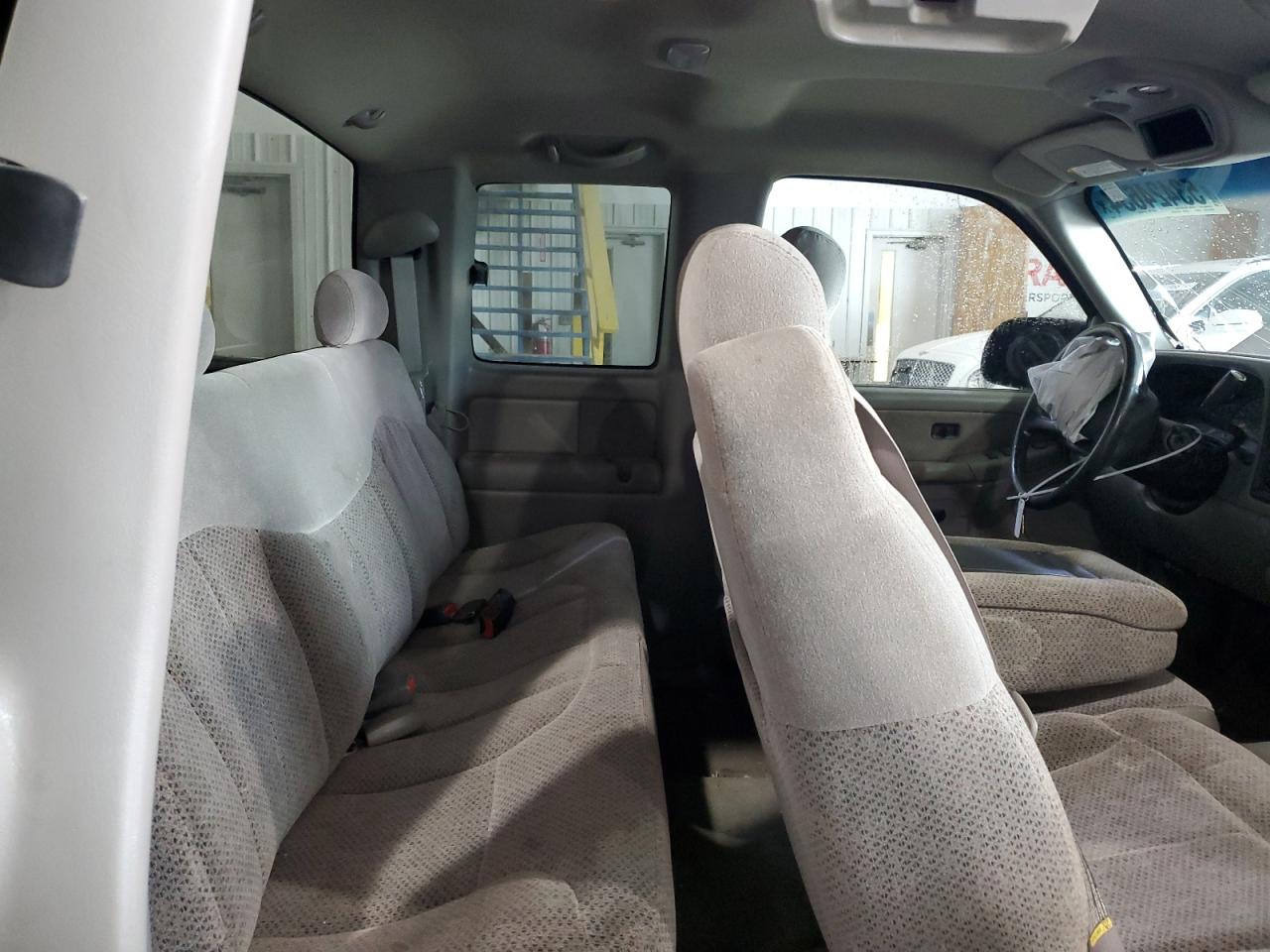 1GCEK19V9XZ159058 1999 Chevrolet Silverado K1500