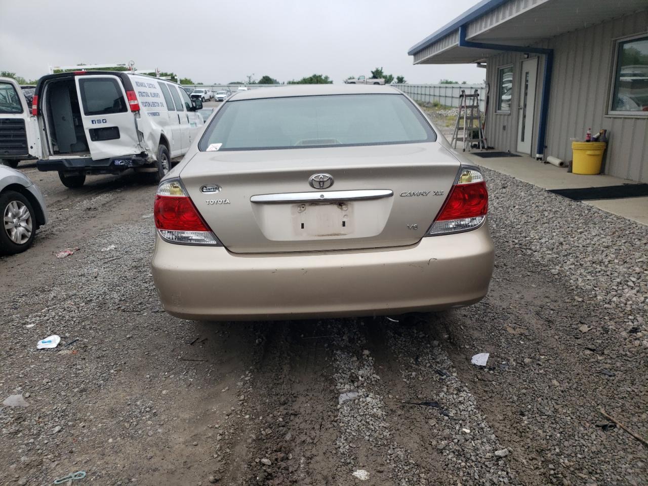 4T1BF30K85U088754 2005 Toyota Camry Le