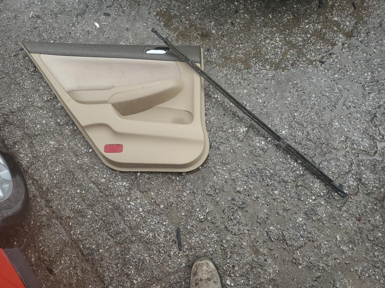 JHMCM56394C004423 2004 Honda Accord Lx