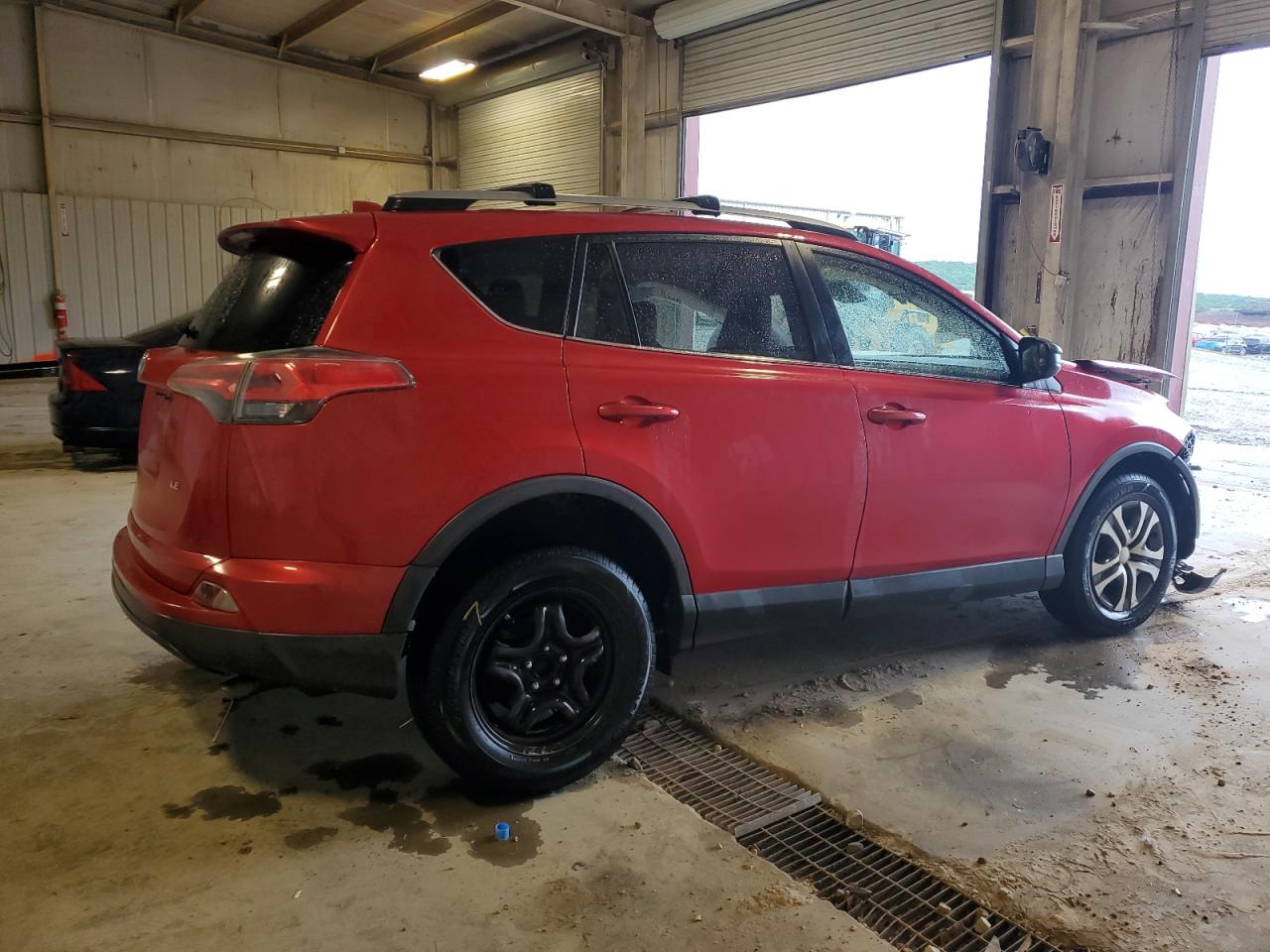 JTMZFREV3HJ127927 2017 Toyota Rav4 Le