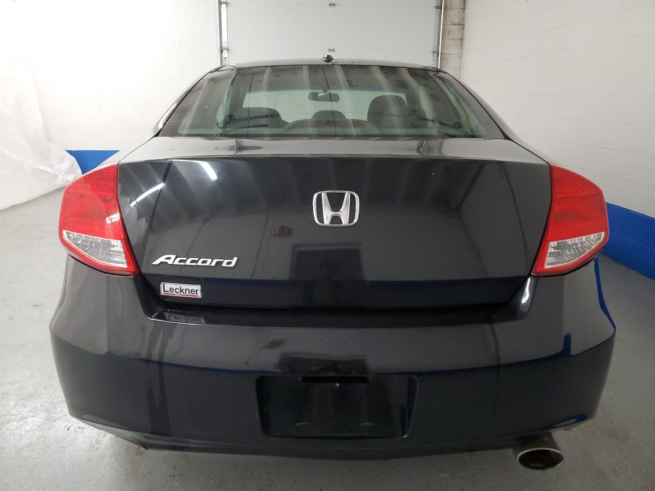 1HGCS1B84BA009315 2011 Honda Accord Exl