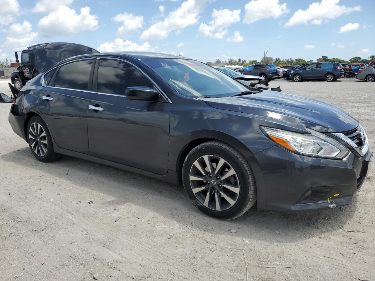 1N4AL3AP1HC190089 2017 Nissan Altima 2.5