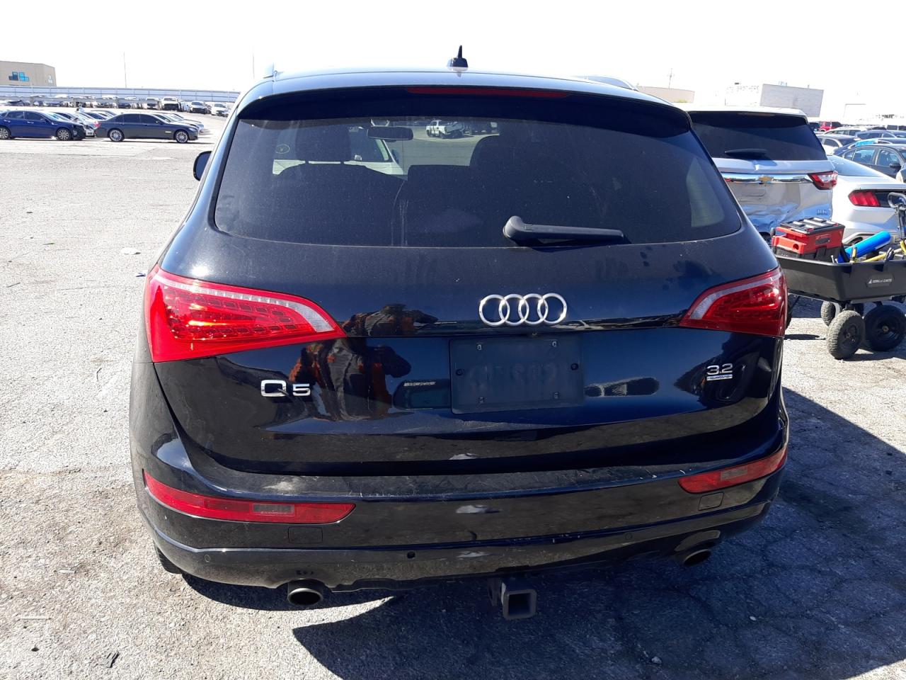 WA1LKAFP4AA102084 2010 Audi Q5 Premium Plus
