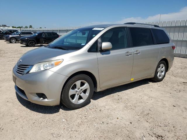 Lot #2542868453 2016 TOYOTA SIENNA LE salvage car