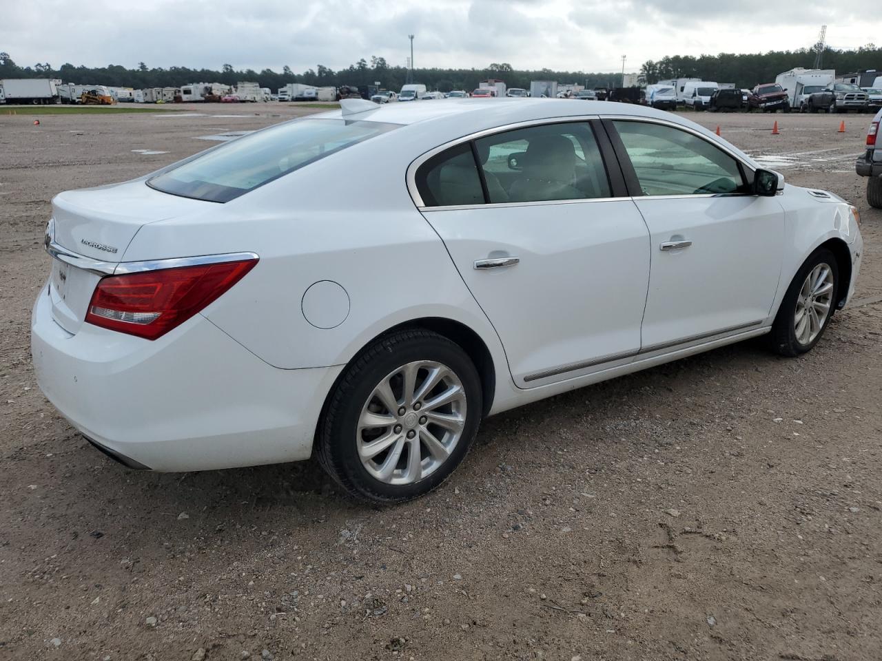 1G4GB5G36FF209587 2015 Buick Lacrosse