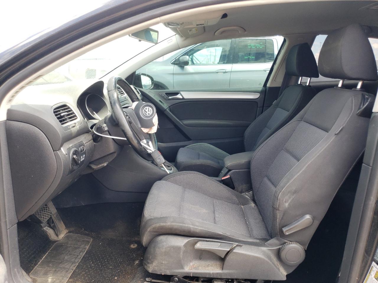 WVWBM7AJ5BW174028 2011 Volkswagen Golf