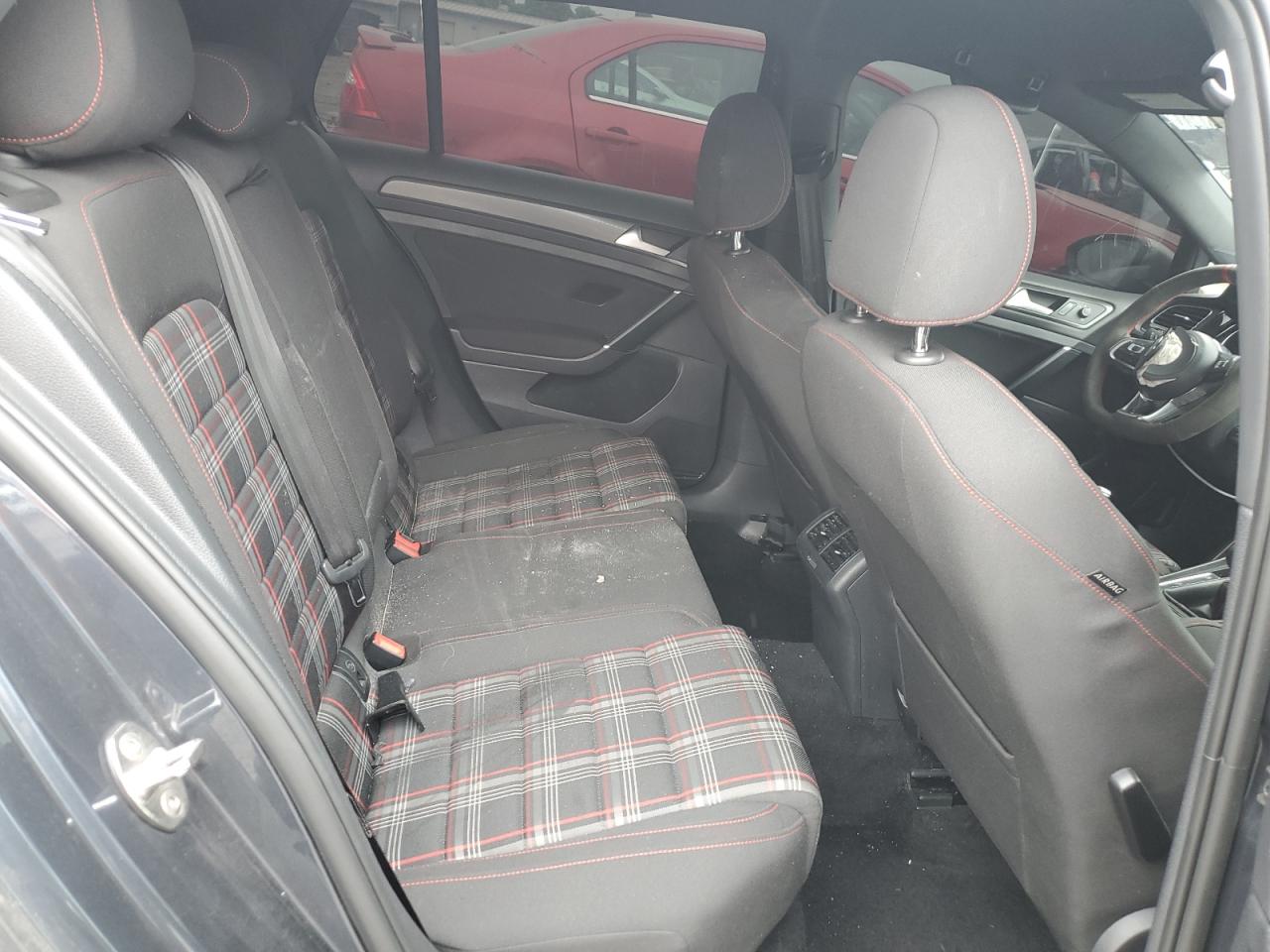 3VW547AUXJM278999 2018 Volkswagen Gti S