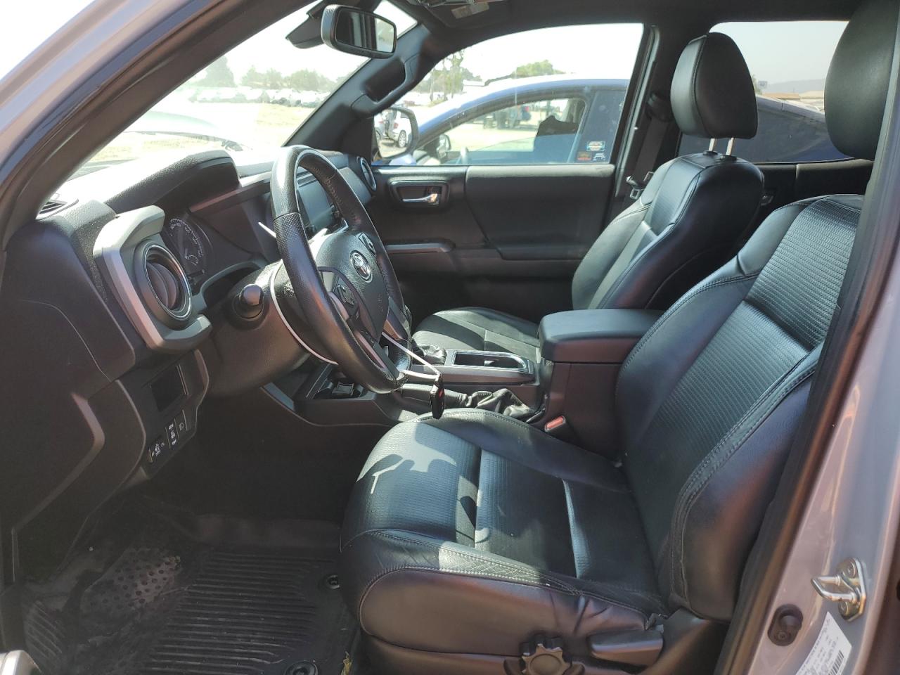 3TMCZ5AN7KM272961 2019 Toyota Tacoma Double Cab