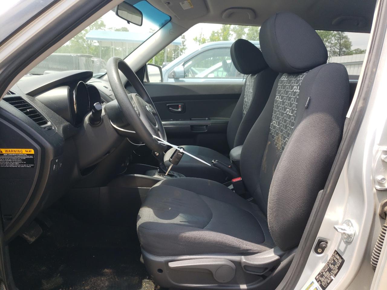 KNDJT2A20B7709481 2011 Kia Soul +