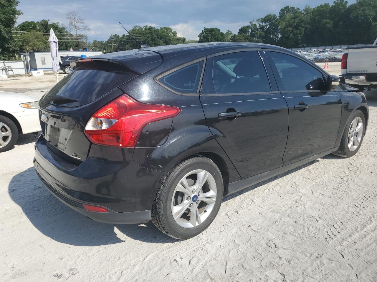 2014 Ford Focus Se vin: 1FADP3K29EL360215