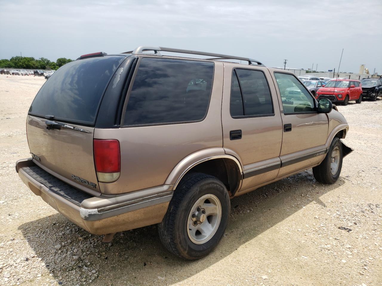 1GNCS13W5V2144157 1997 Chevrolet Blazer