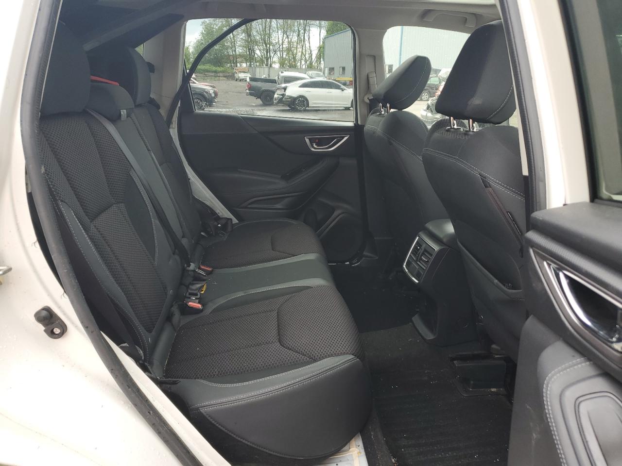 JF2SKAEC4KH409961 2019 Subaru Forester Premium