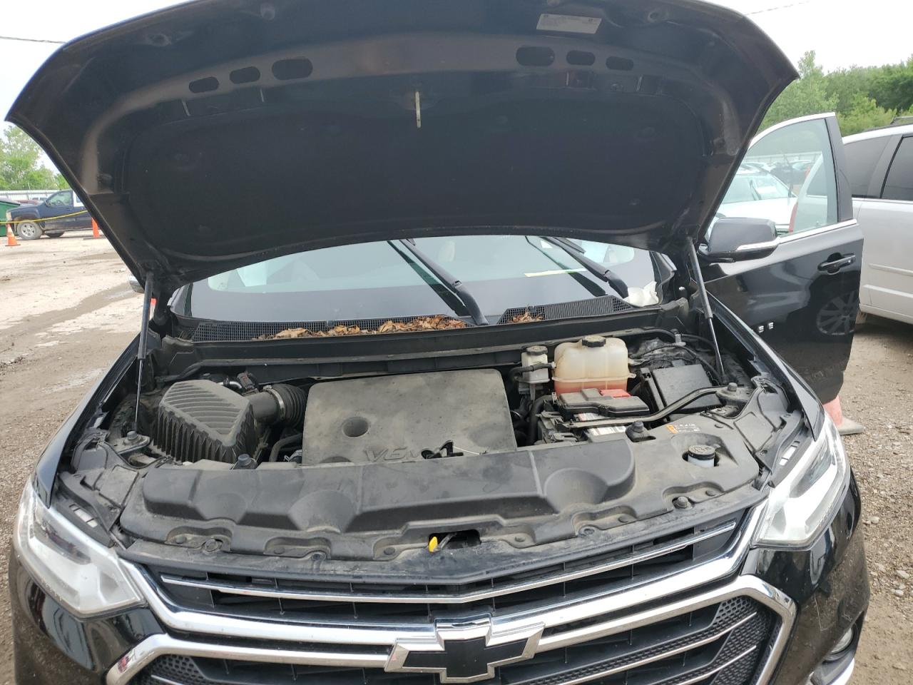 1GNERGKW0KJ248856 2019 Chevrolet Traverse Lt