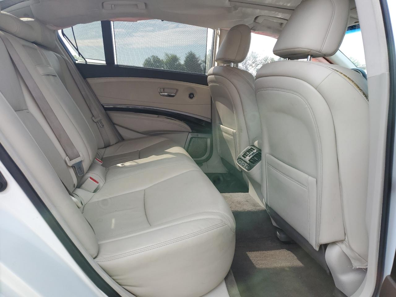 JH4KC1F99EC006315 2014 Acura Rlx Advance