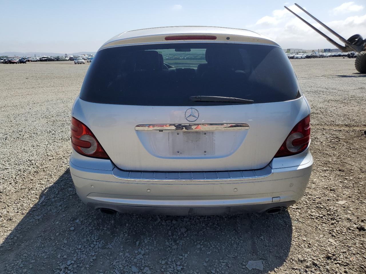 4JGCB65E49A098077 2009 Mercedes-Benz R 350 4Matic