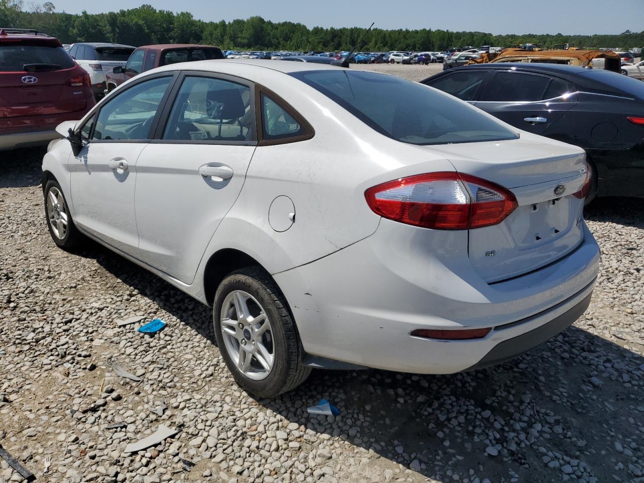 2019 Ford Fiesta Se vin: 3FADP4BJ2KM117580