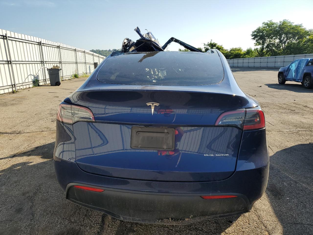 7SAYGDEE3PF614887 2023 Tesla Model Y