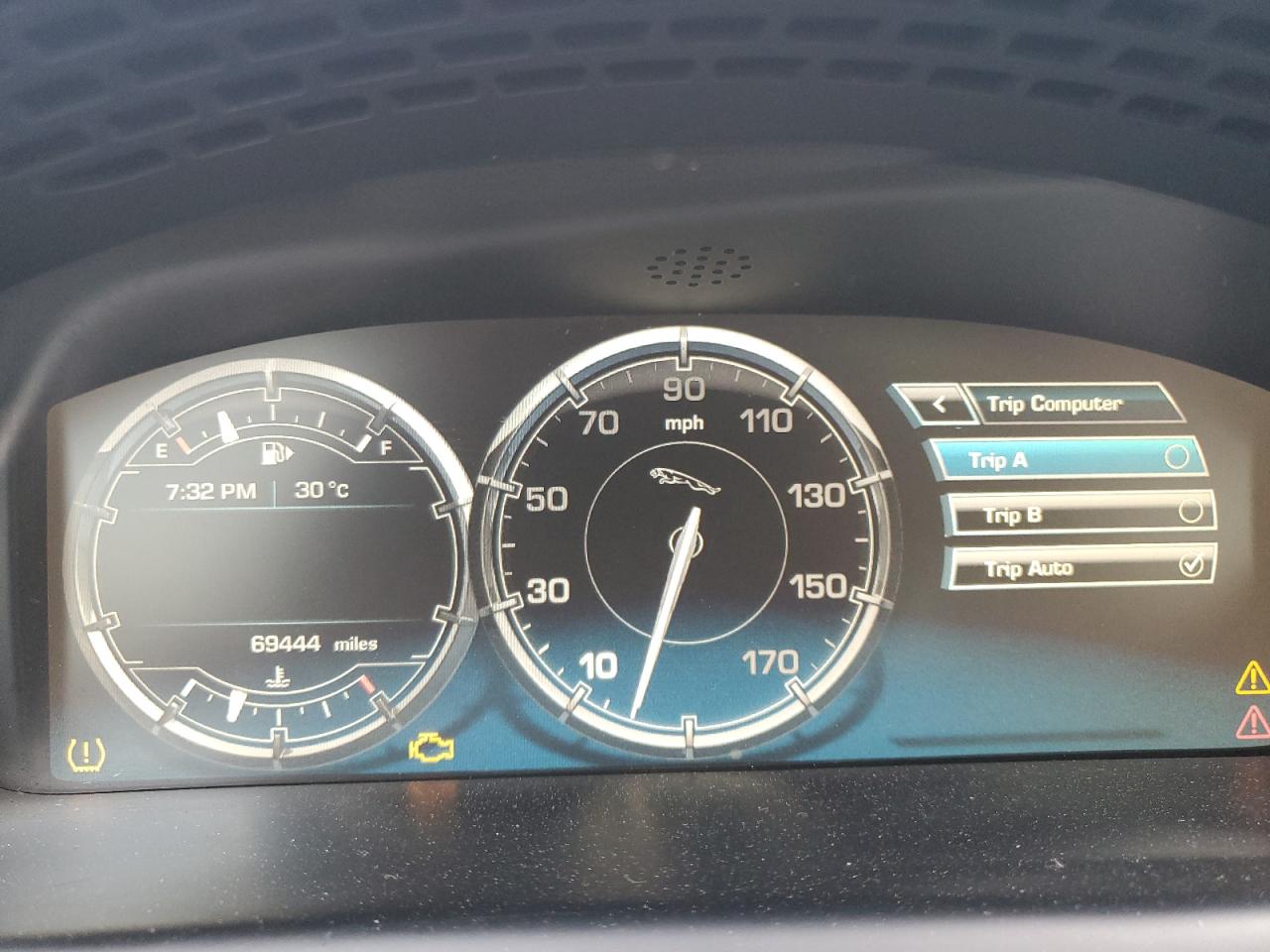 SAJWA2GB3BLV10582 2011 Jaguar Xjl