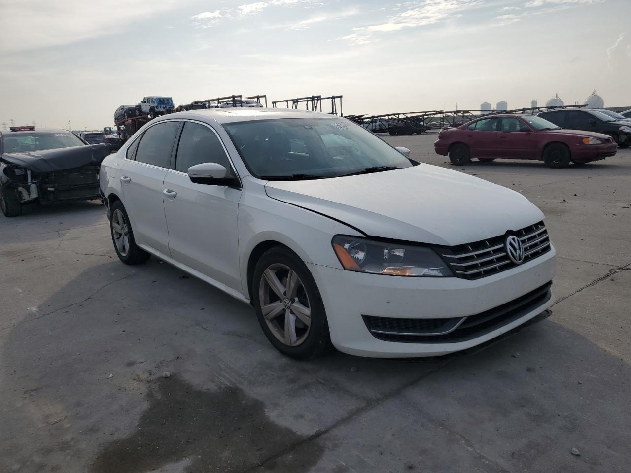 1VWBN7A34DC101782 2013 Volkswagen Passat Se