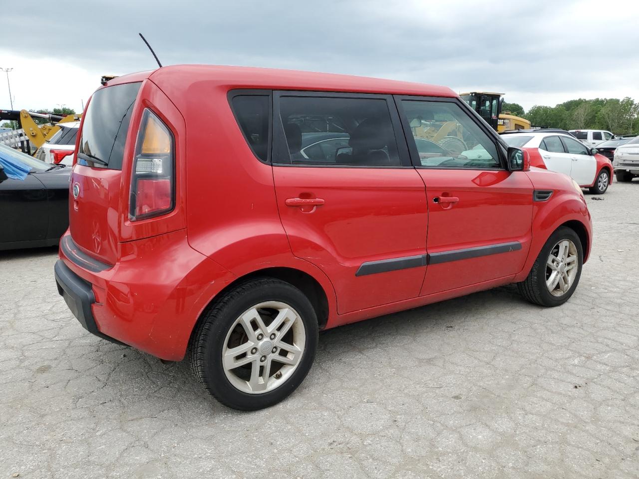 KNDJT2A26B7201094 2011 Kia Soul +