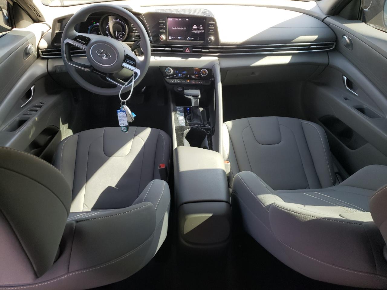 KMHLM4AJ3NU016379 2022 Hyundai Elantra Blue