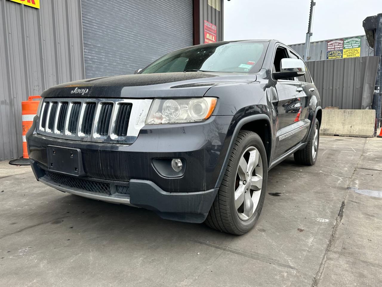 2012 Jeep Grand Cherokee Limited vin: 1C4RJFBG3CC332194