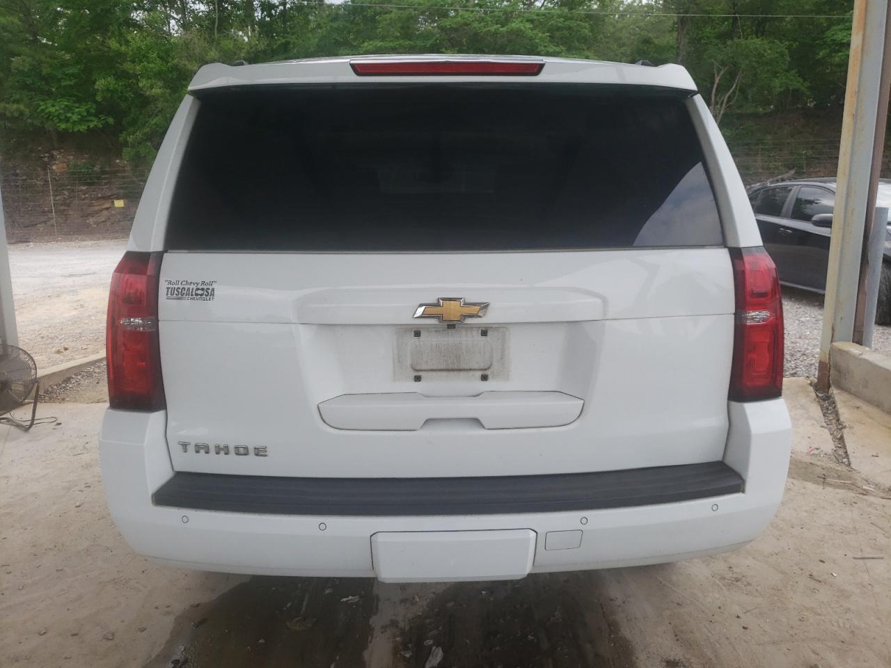 1GNSCBKC2HR388320 2017 Chevrolet Tahoe C1500 Lt