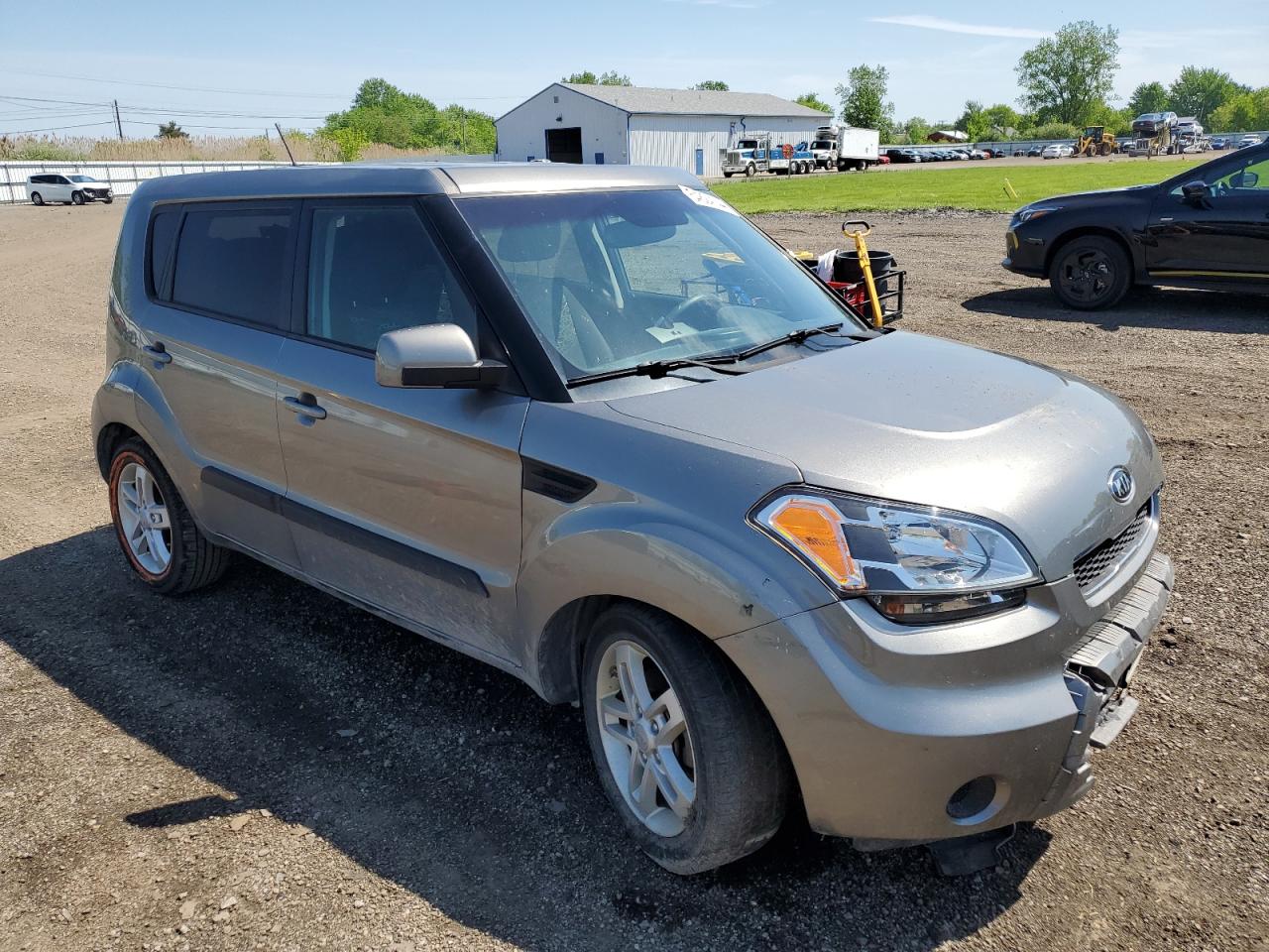 KNDJT2A27B7276791 2011 Kia Soul +