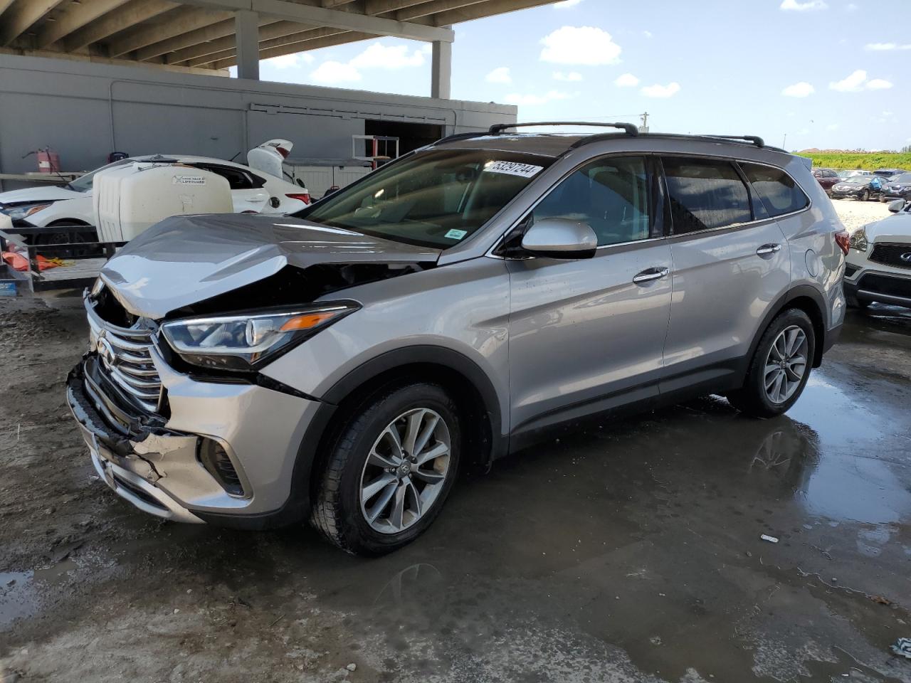 KM8SM4HF8JU289986 2018 Hyundai Santa Fe Se