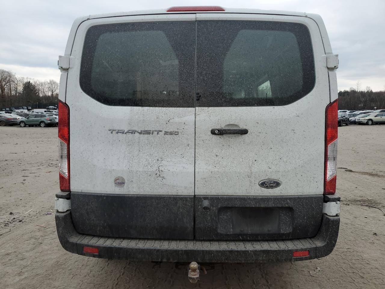 1FTYR1YM2KKB21447 2019 Ford Transit T-250