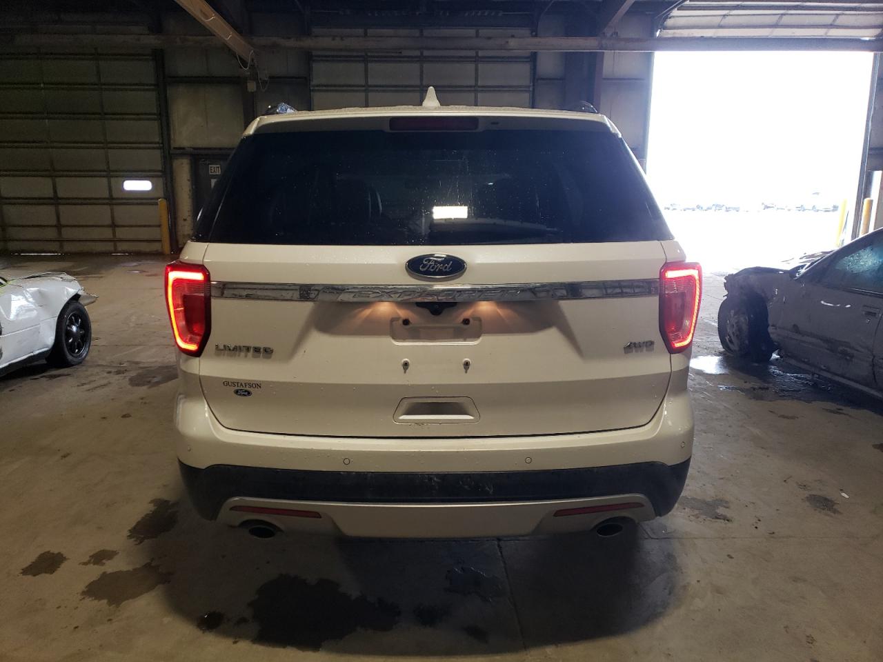 1FM5K8F88HGC21095 2017 Ford Explorer Limited