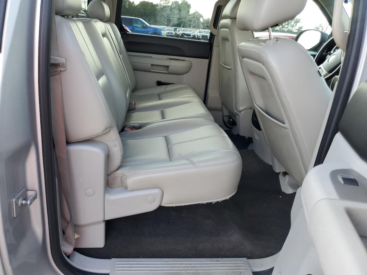 3GCPCSE09BG384434 2011 Chevrolet Silverado C1500 Lt