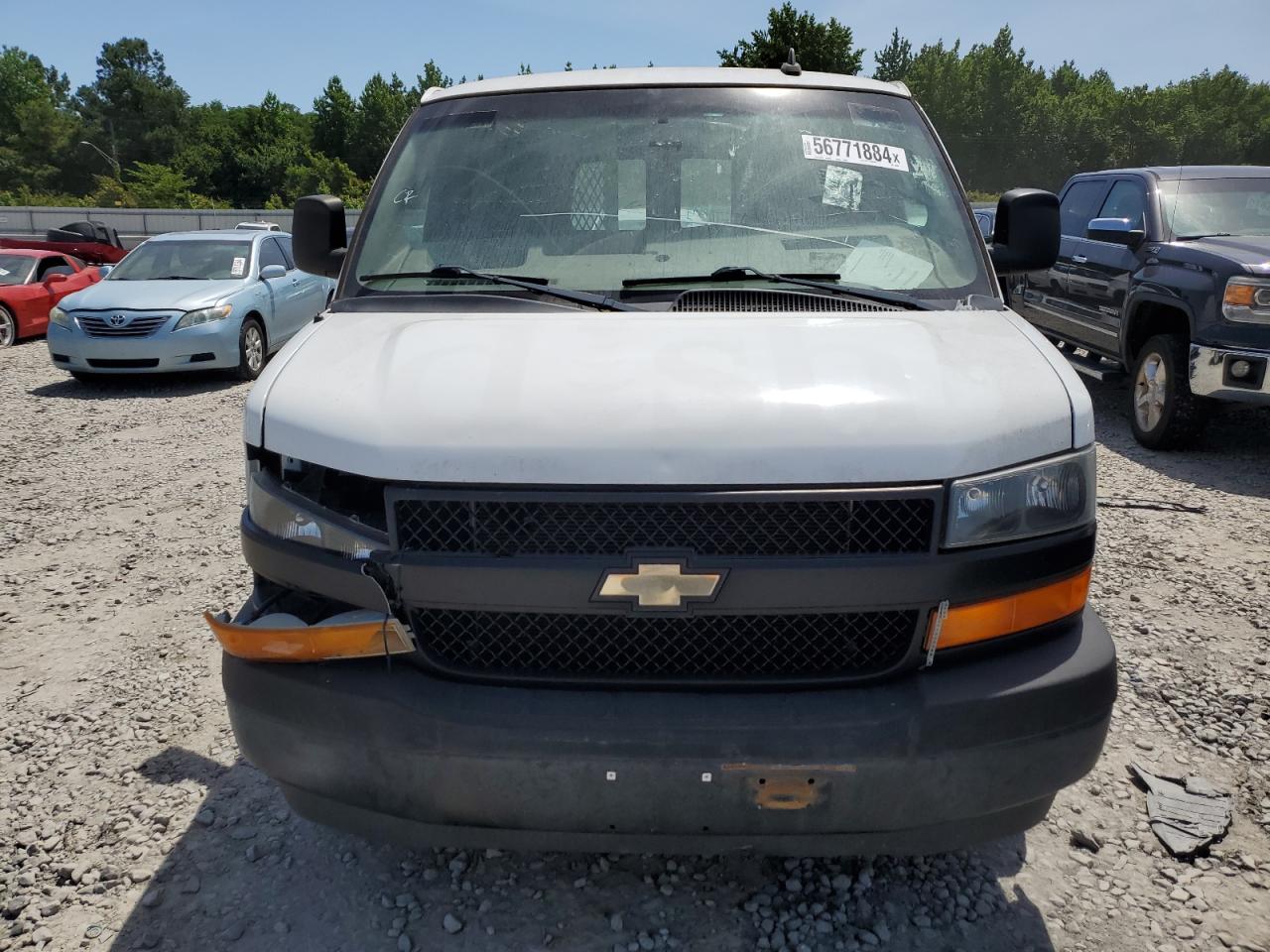 1GCWGAFP8J1204086 2018 Chevrolet Express G2500