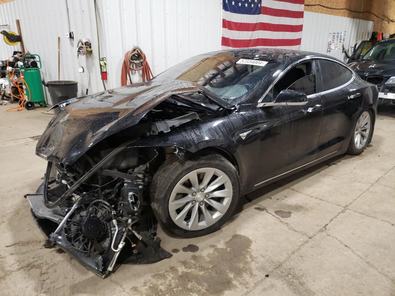 5YJSA1E27JF245824 2018 Tesla Model S