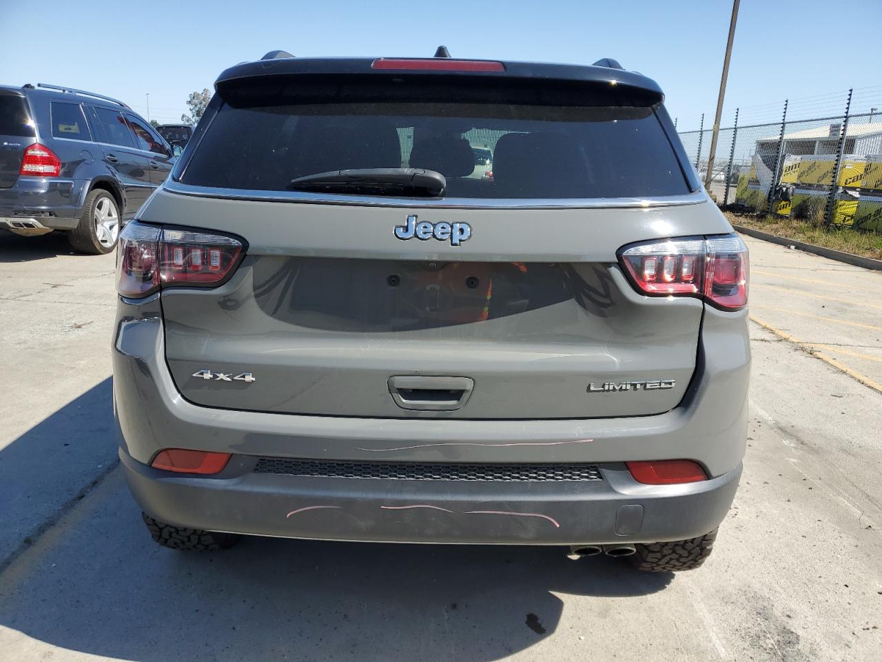 2019 Jeep Compass Limited vin: 3C4NJDCB2KT775624