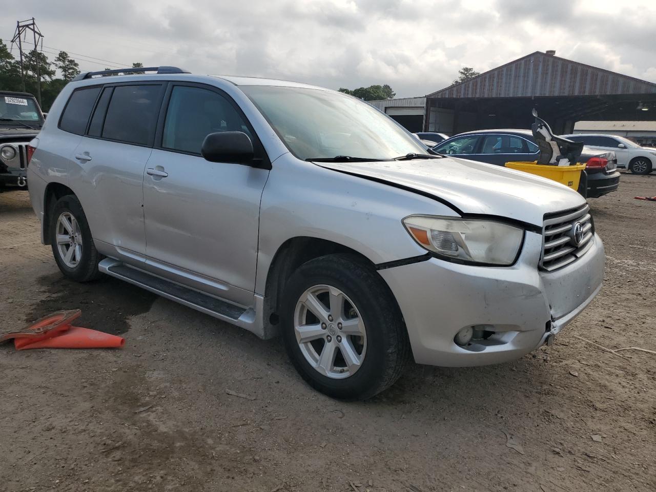 5TDKK3EH4AS020737 2010 Toyota Highlander Se