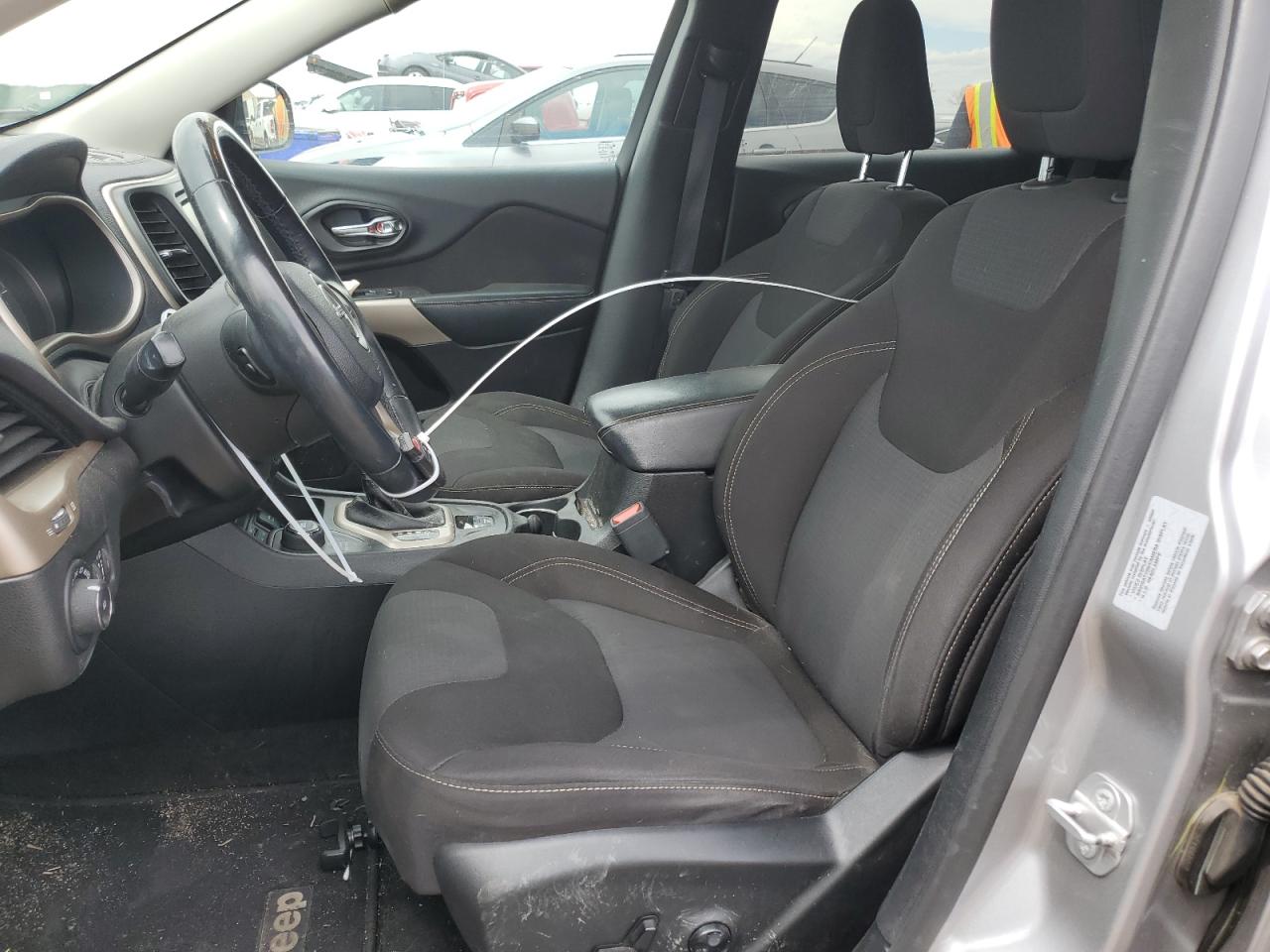 1C4PJMCBXHD219908 2017 Jeep Cherokee Latitude